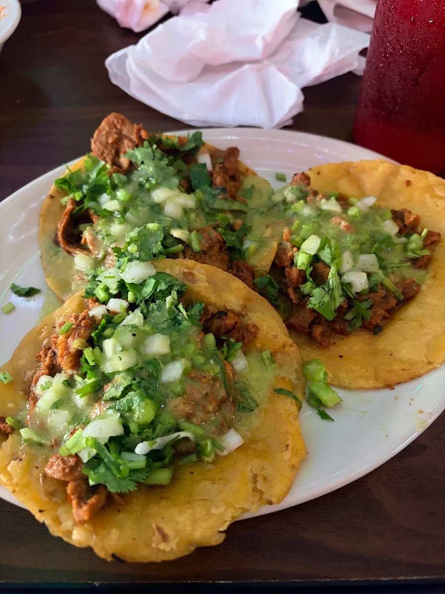 Three Amigo's Restaurante