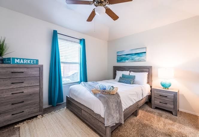 The Blue Door Oasis 4BR 2 BATH with 6 Beds Frisco with Arcade, Games, Office - Five-Bedroom House, photo 2