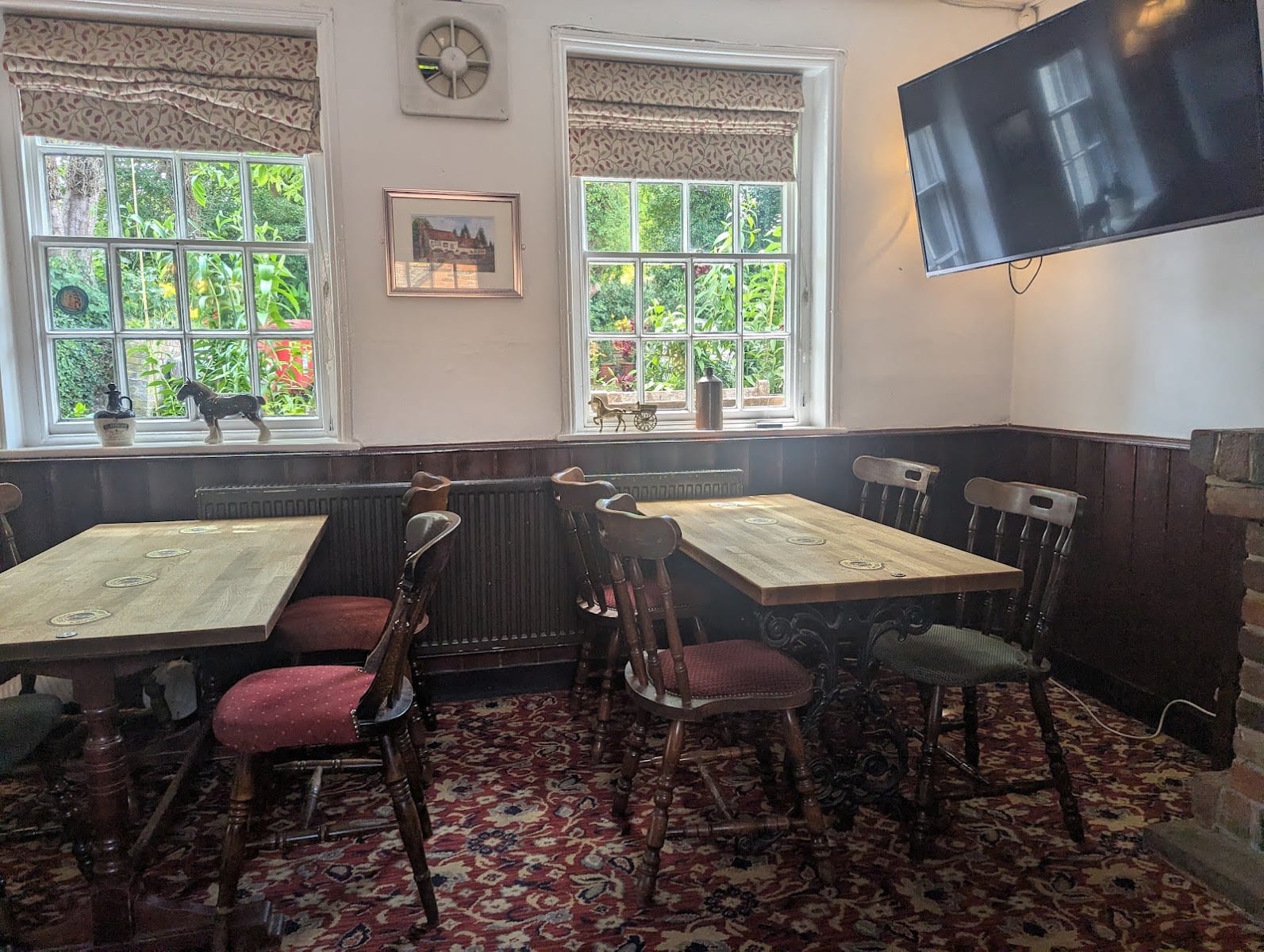 The Swan, photo 4