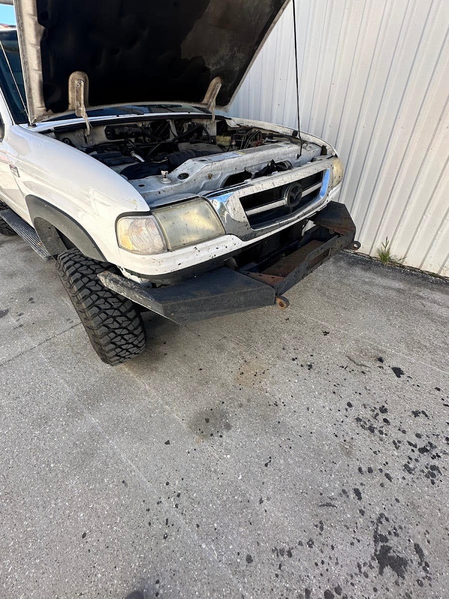 Paint Lab Auto Body LLC