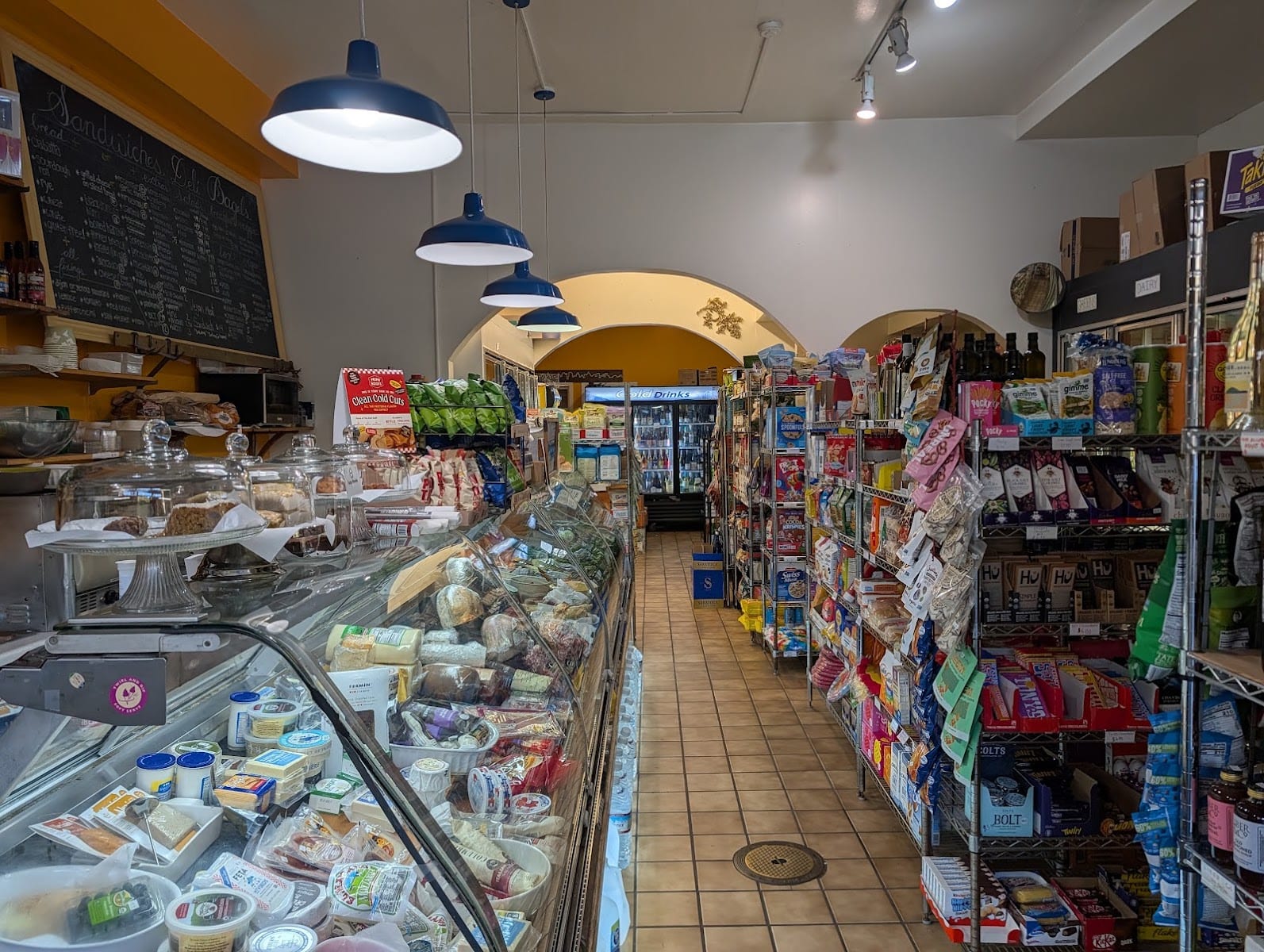 Chiotras Grocery, photo 2
