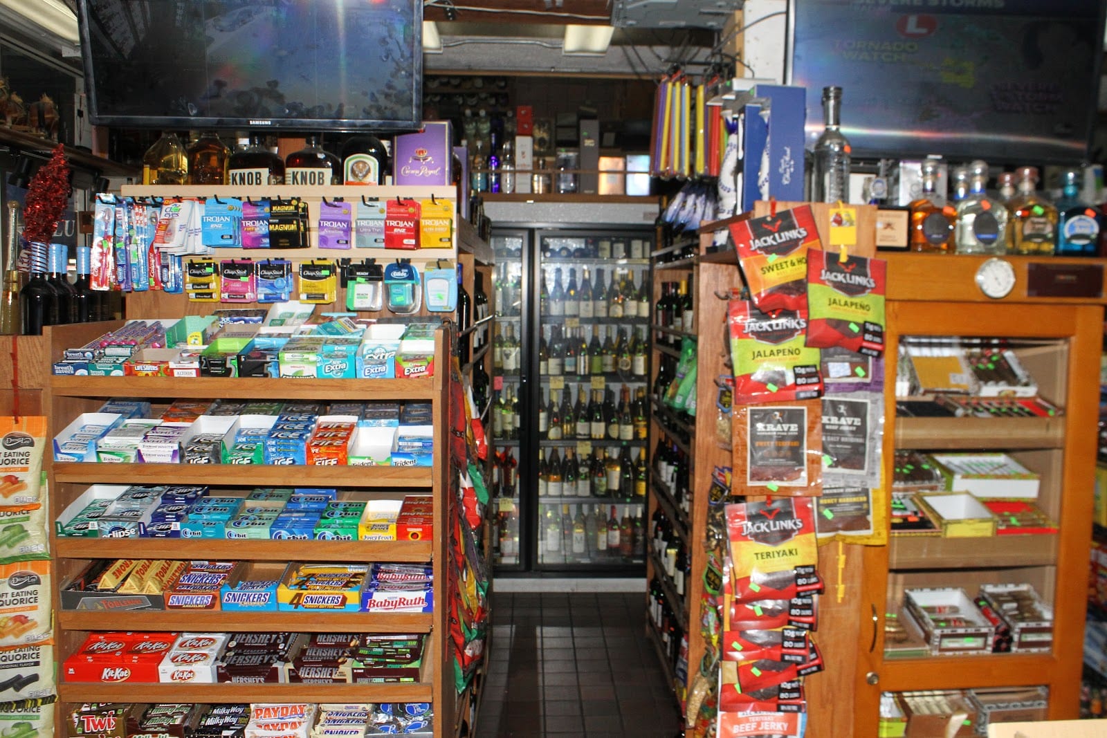 MMC Wines & Spirits - Sake, Fruits, Beer, Pharmacy, Bakery, Wine, Alcohol, Spirits, photo 3