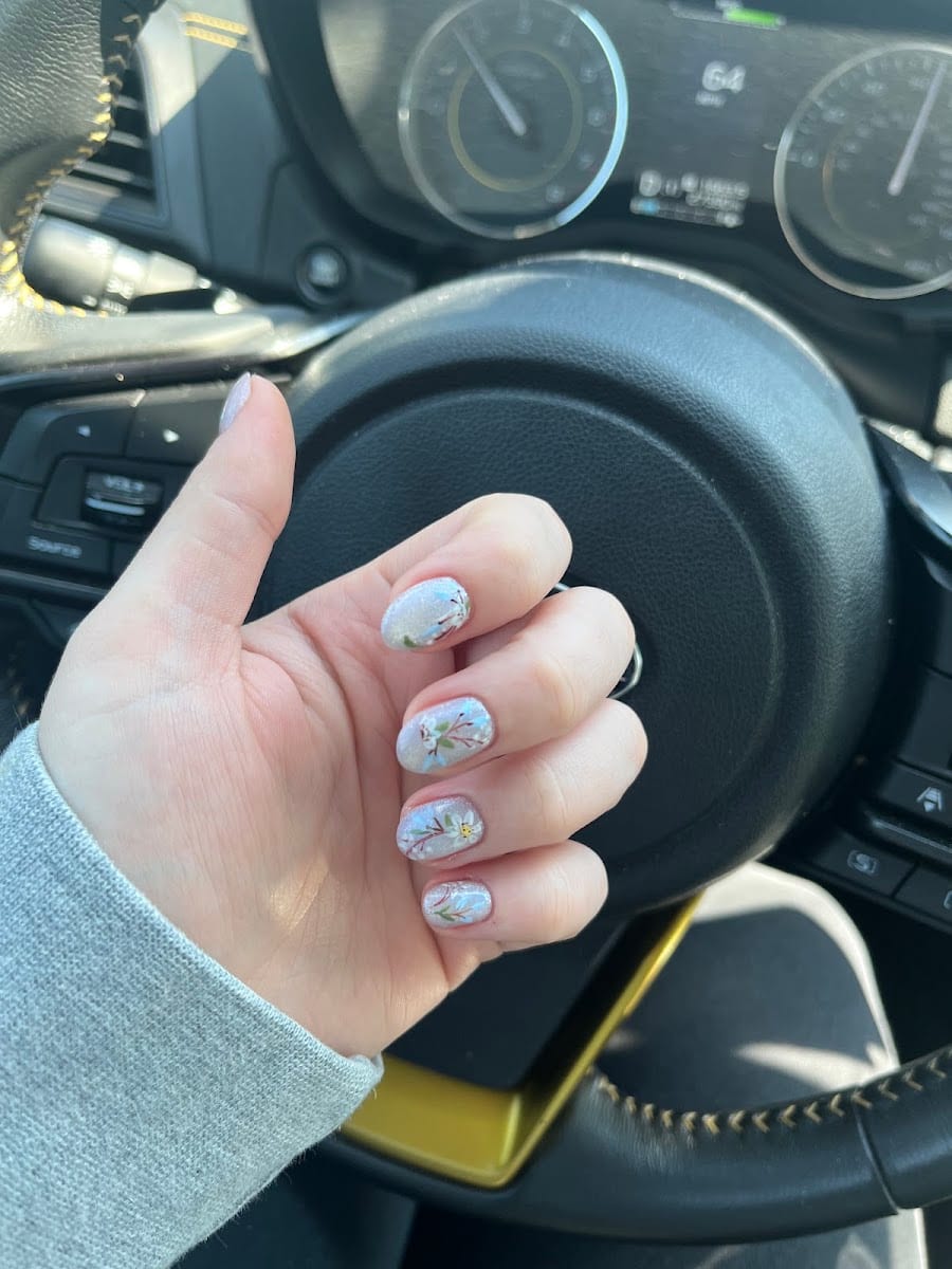 Knuckle Sandwich Nail Bar