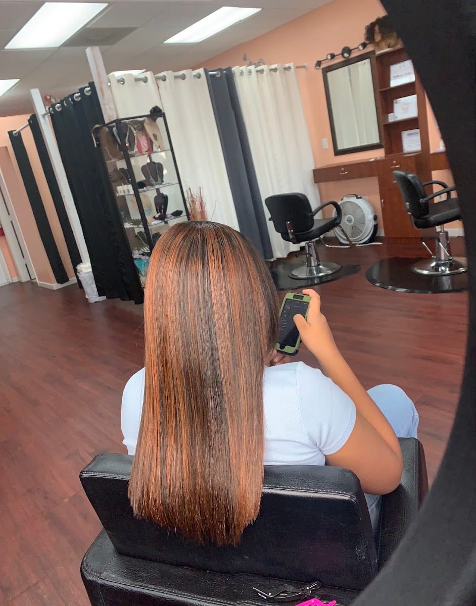 Rosa’s Hair Touch Beauty Salon