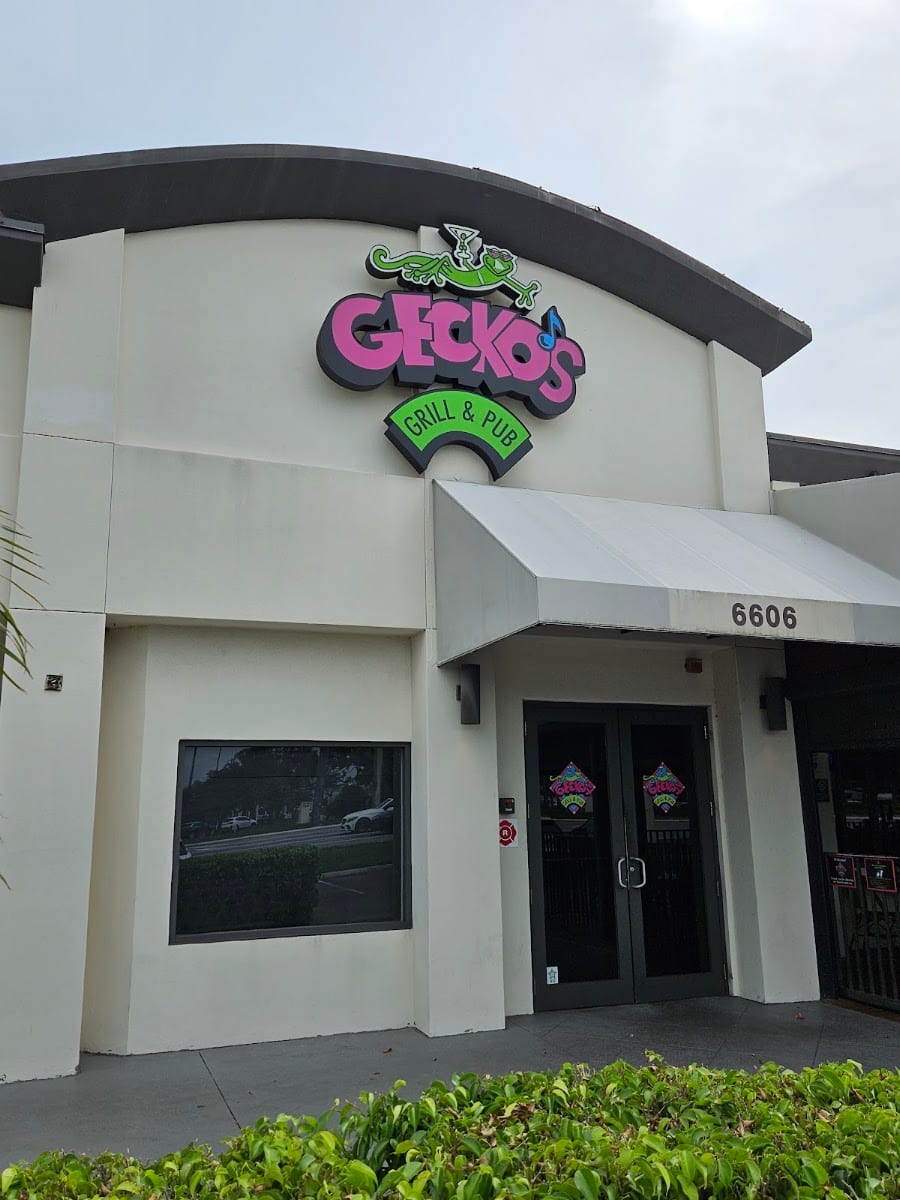 Gecko’s Grill & Pub, photo 4