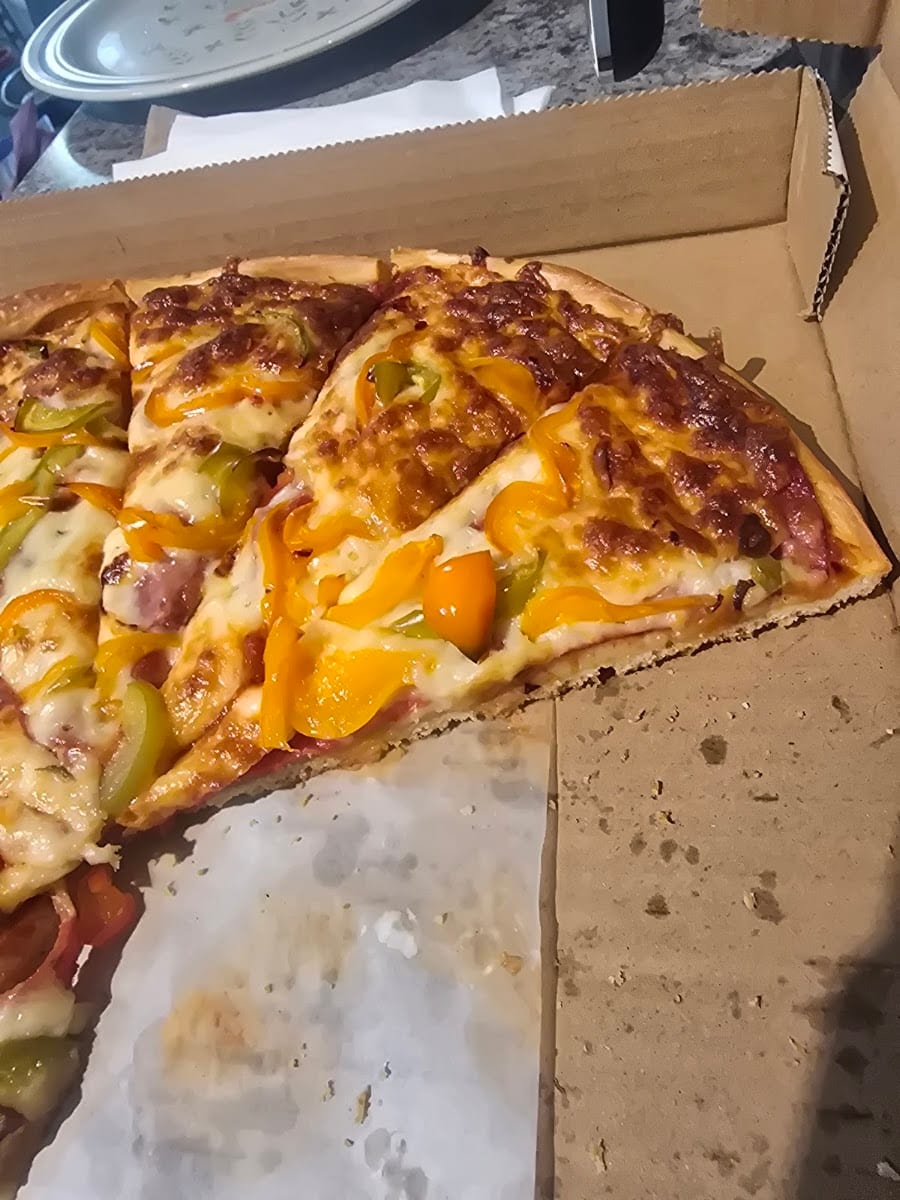 Willy's Pizza Bar & Grill, photo 2