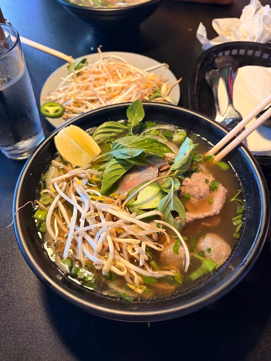 Mia's Vietnamese Cuisine FL, photo 2