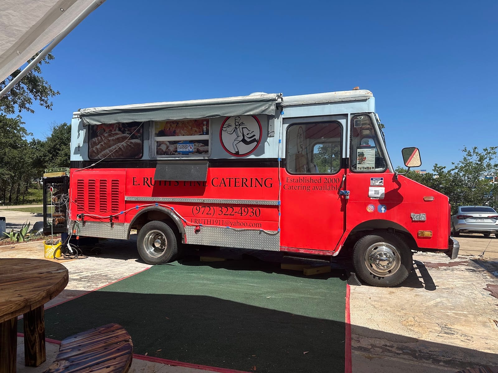 Hickory Creek Food Truck Park, photo 2