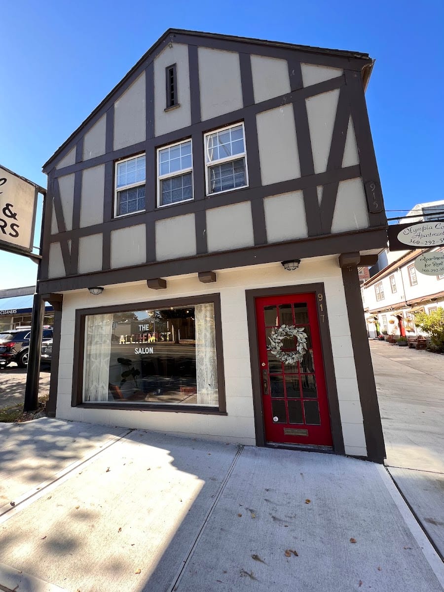 The Alchemist Salon