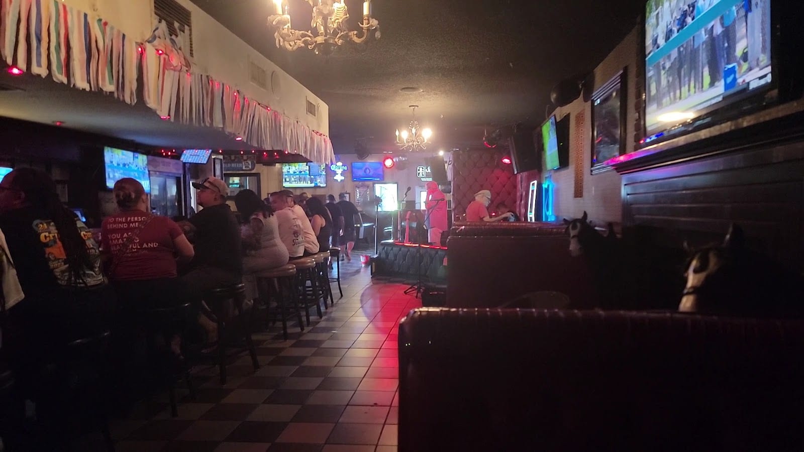 2J's Lounge, photo 3
