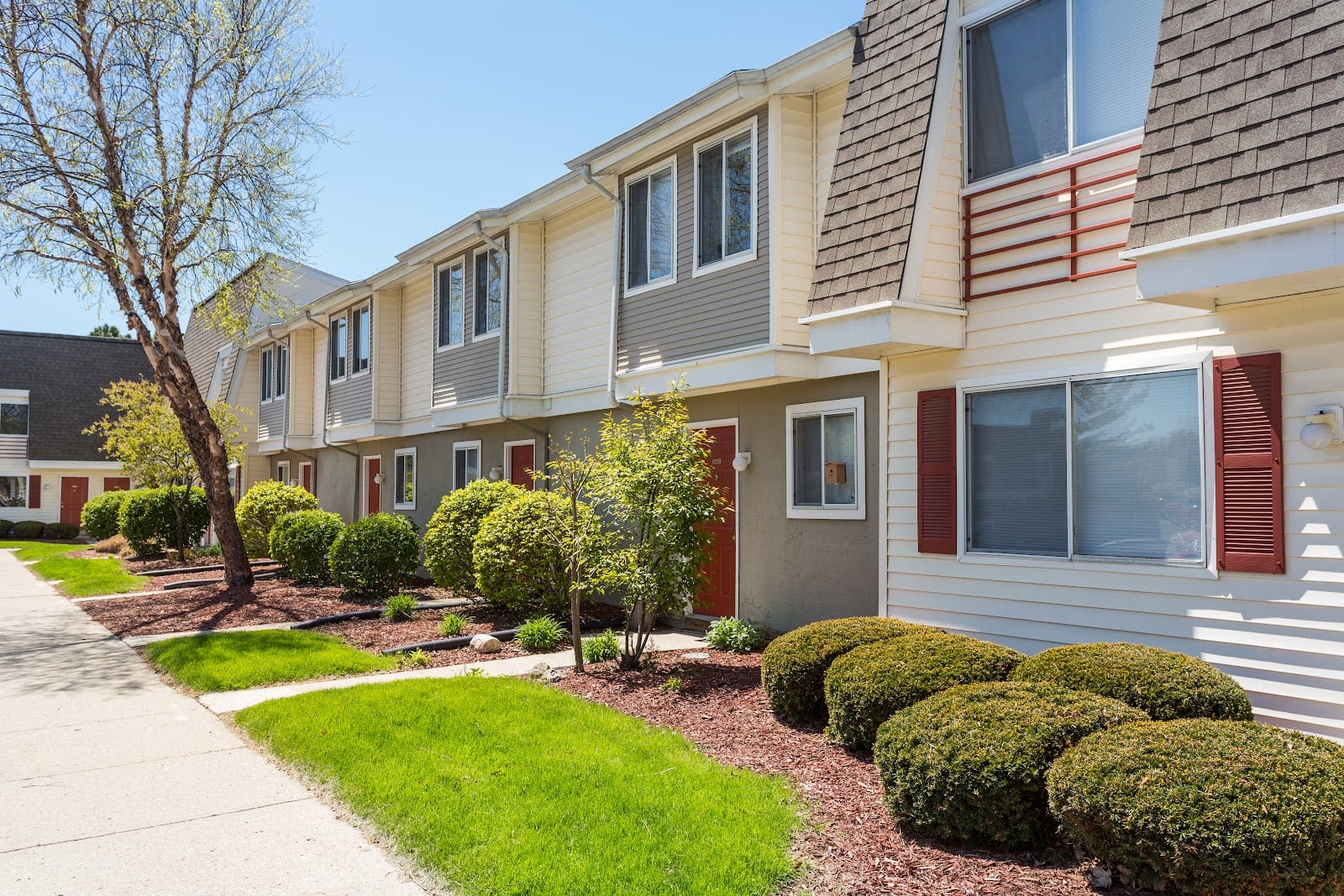 Four Winds Apartments, photo 2