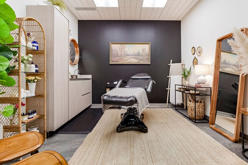 Sola Salons