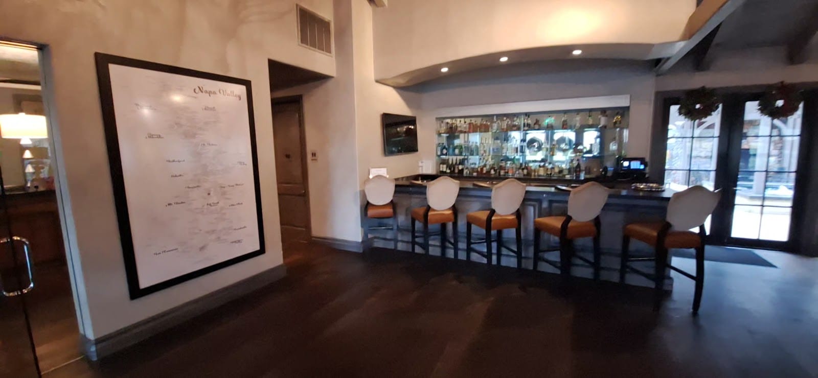 Y Bar, photo 2