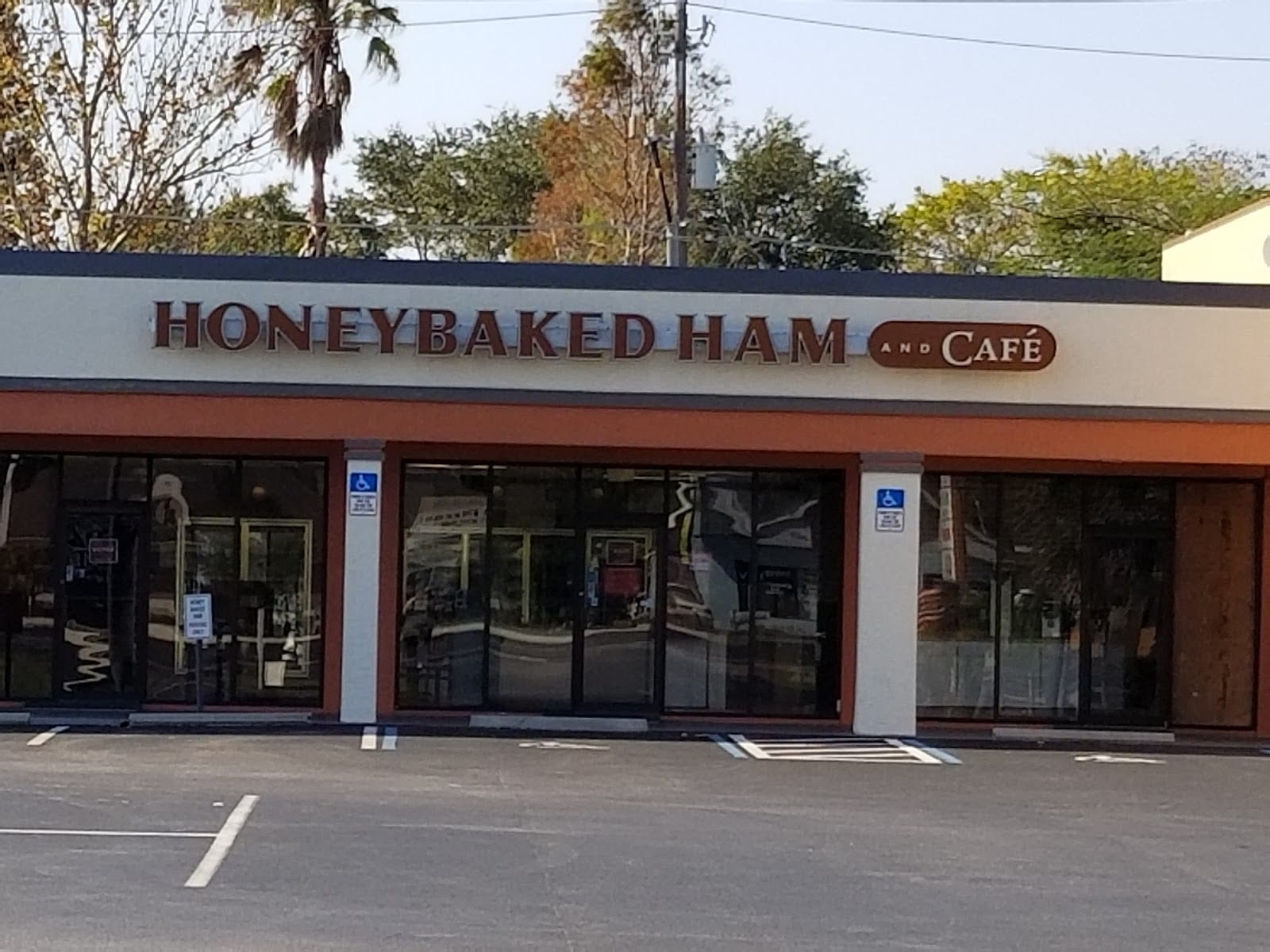 The Honey Baked Ham Company, photo 2