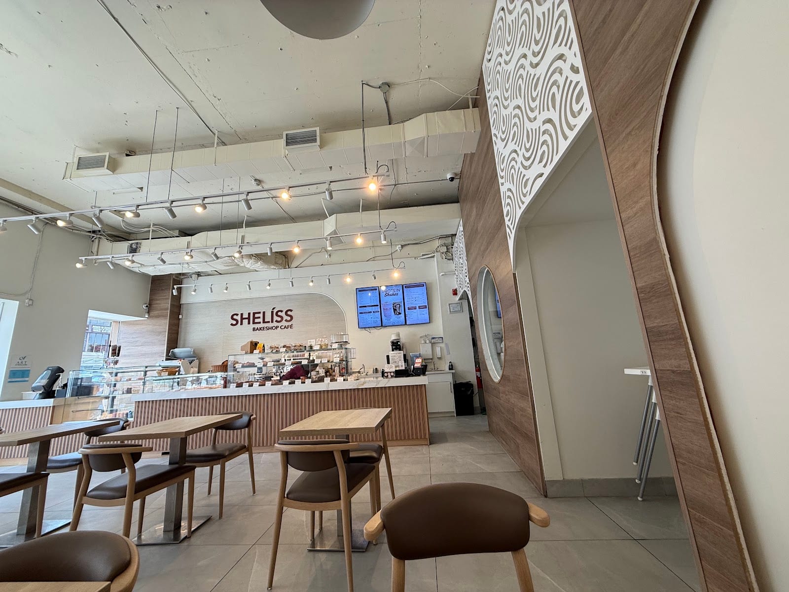 SHELISS BAKESHOP