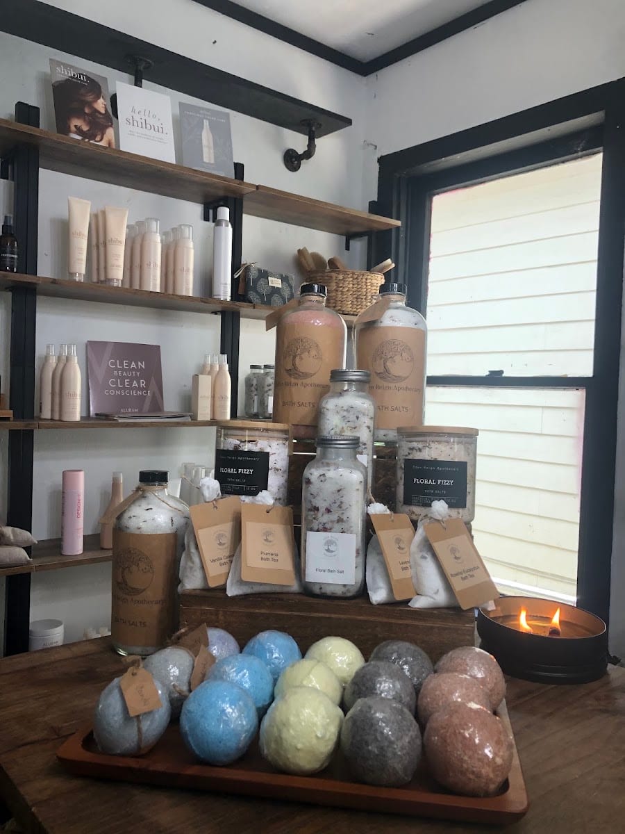 Eden Reign Salon, photo 2