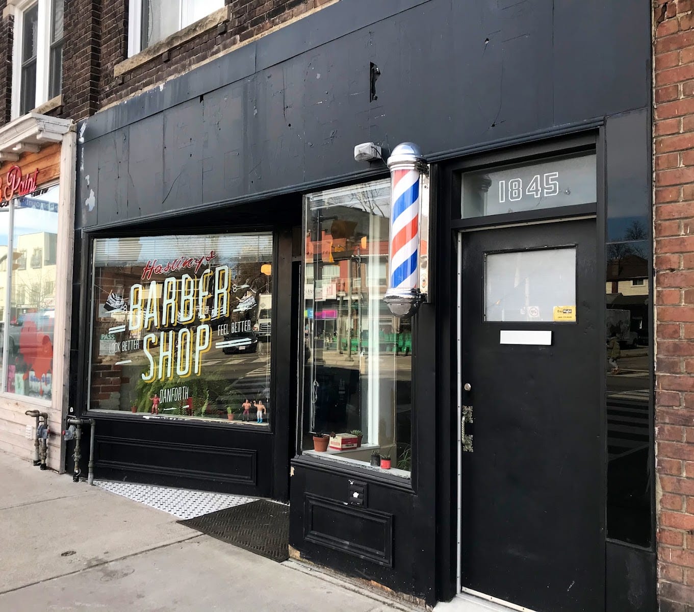 Hastings Barber Shop Danforth, photo 3