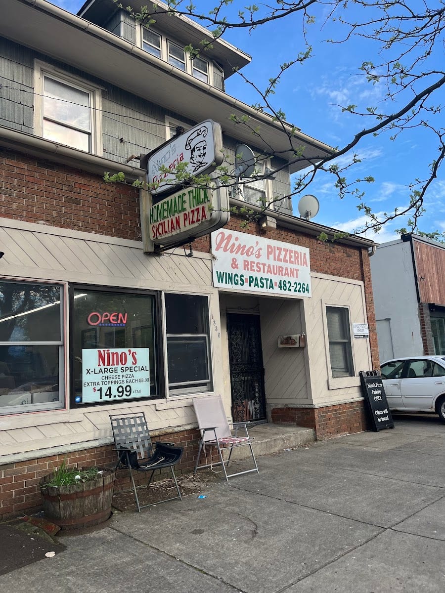 Nino's Pizzeria