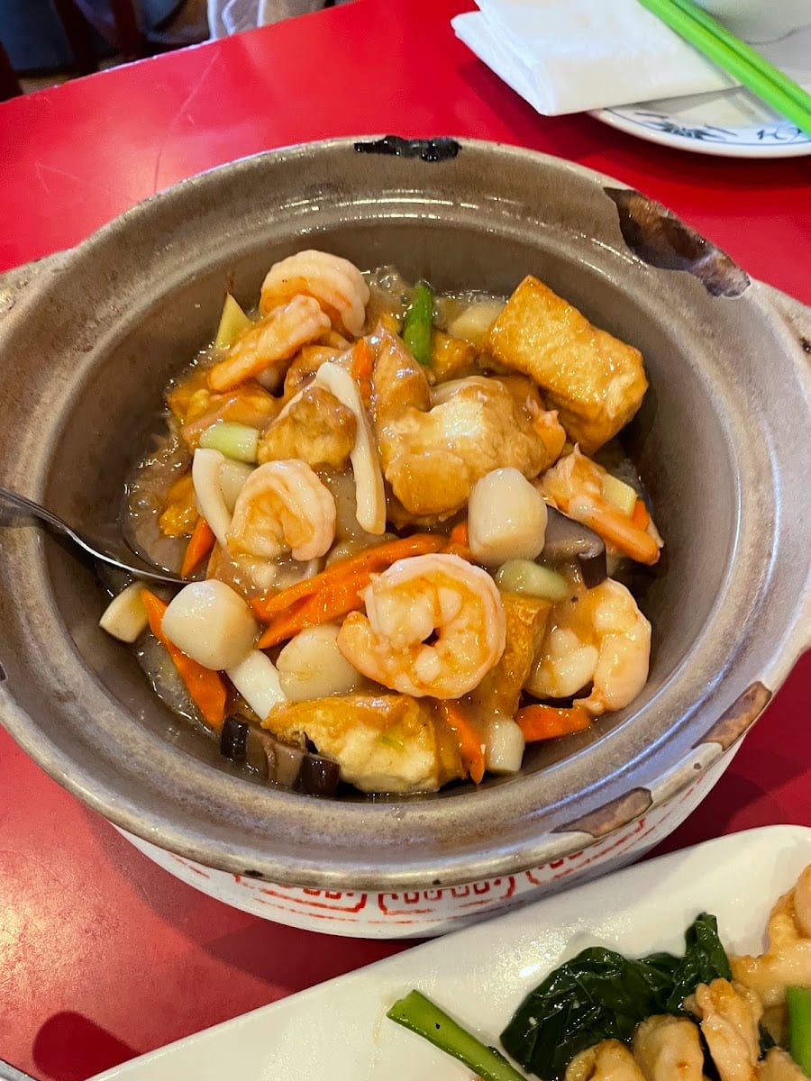 Dragon River Restaurant