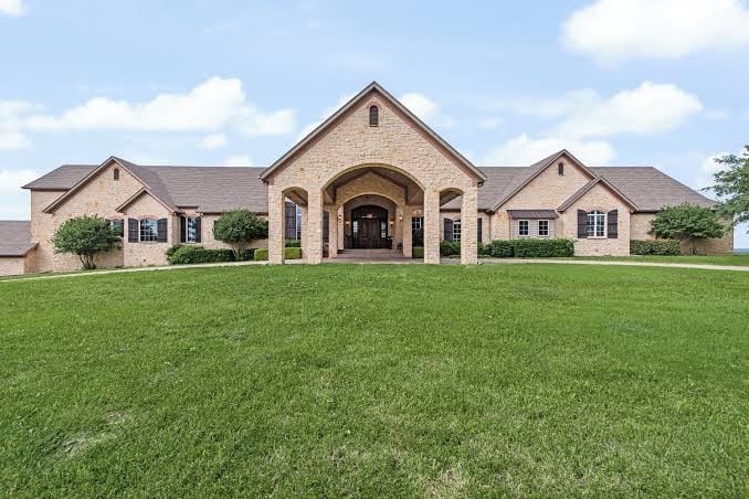 Country Farmhouse and Cottage,13 minutes from Denton and Lake Ray Roberts