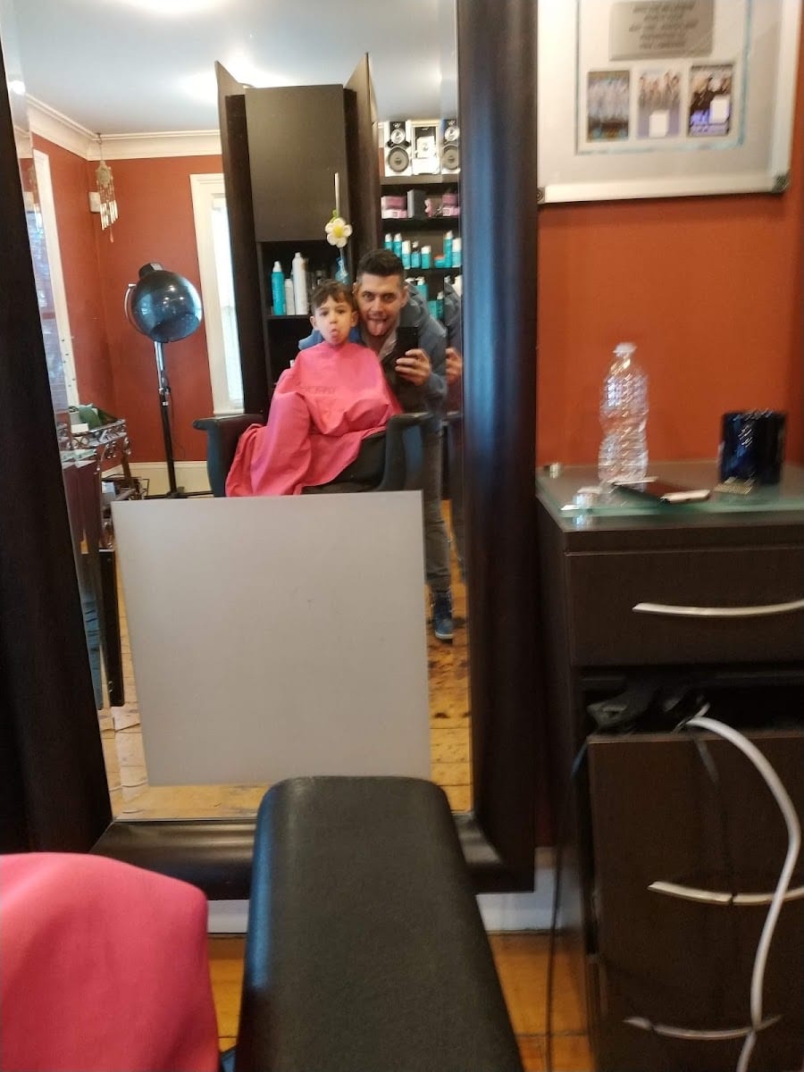Crystal Water Salon & Spa
