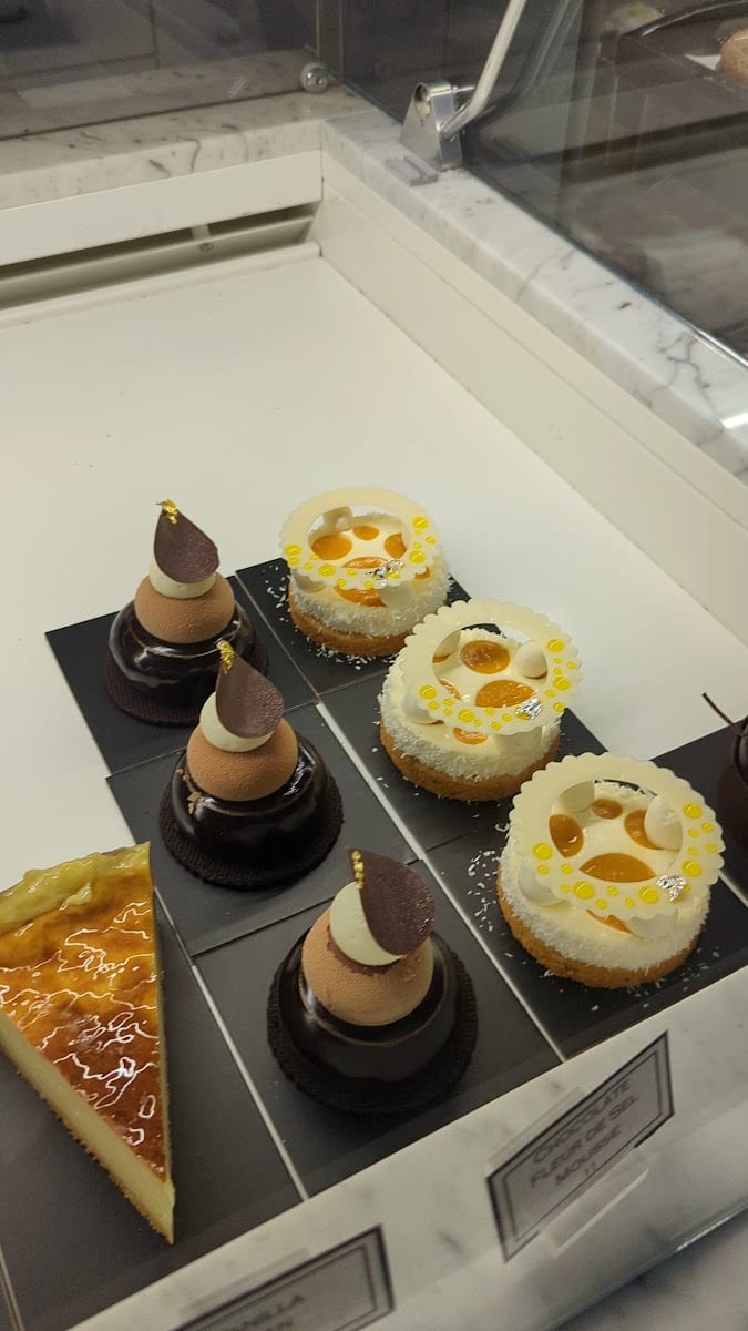 ONE65 Patisserie & Boutique, photo 3