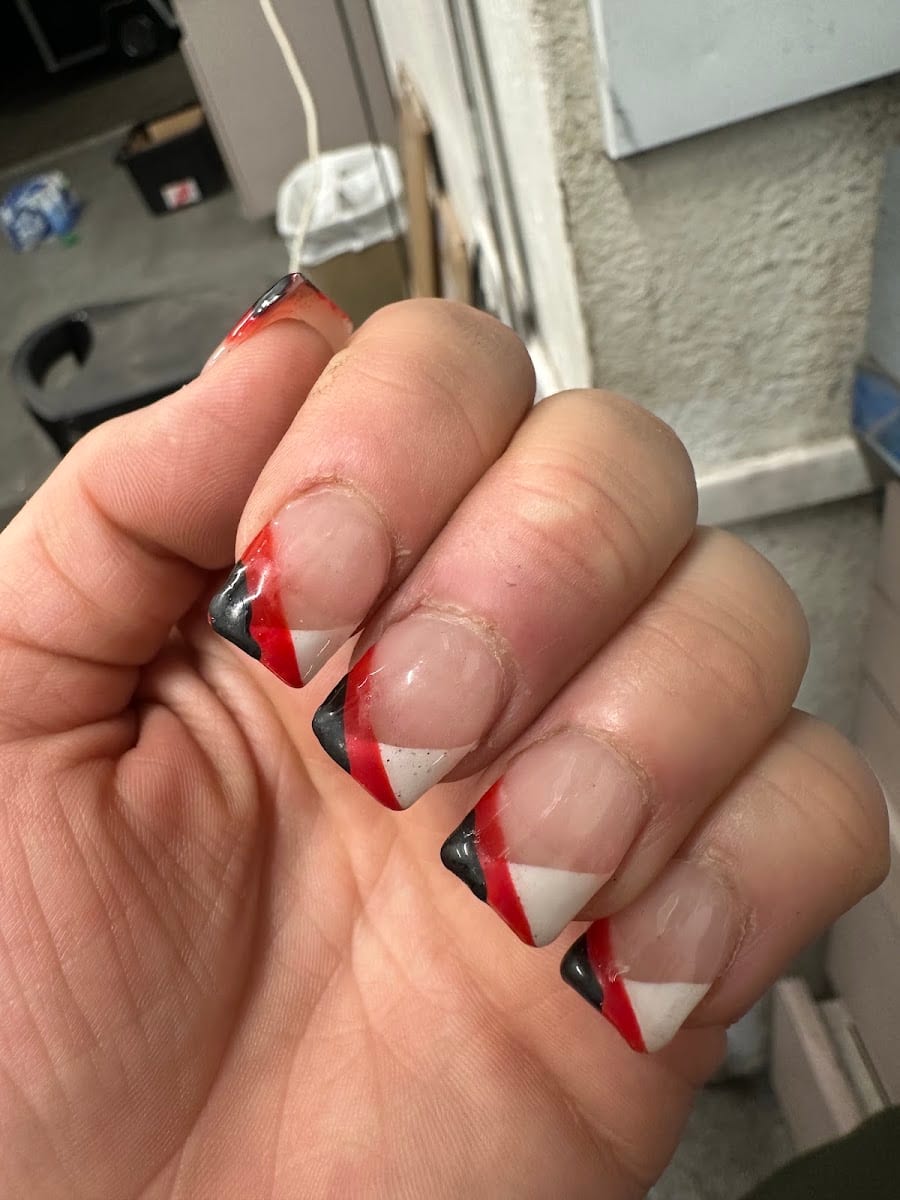 TopLine Nails