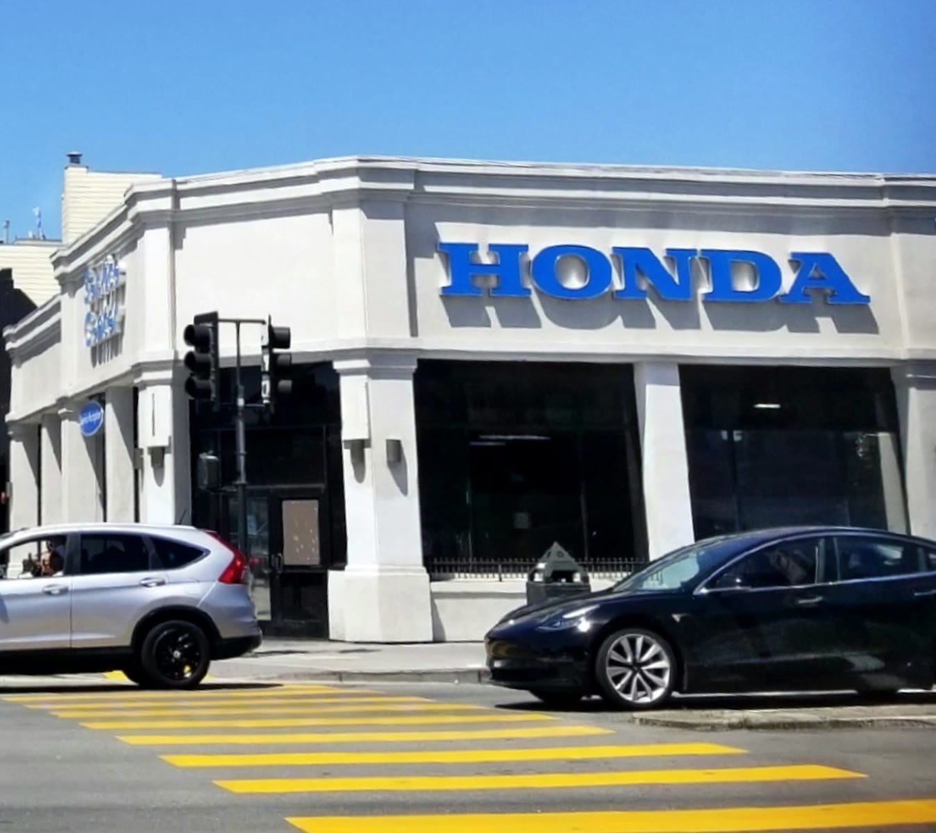 San Francisco Honda Marina Service Center, photo 2