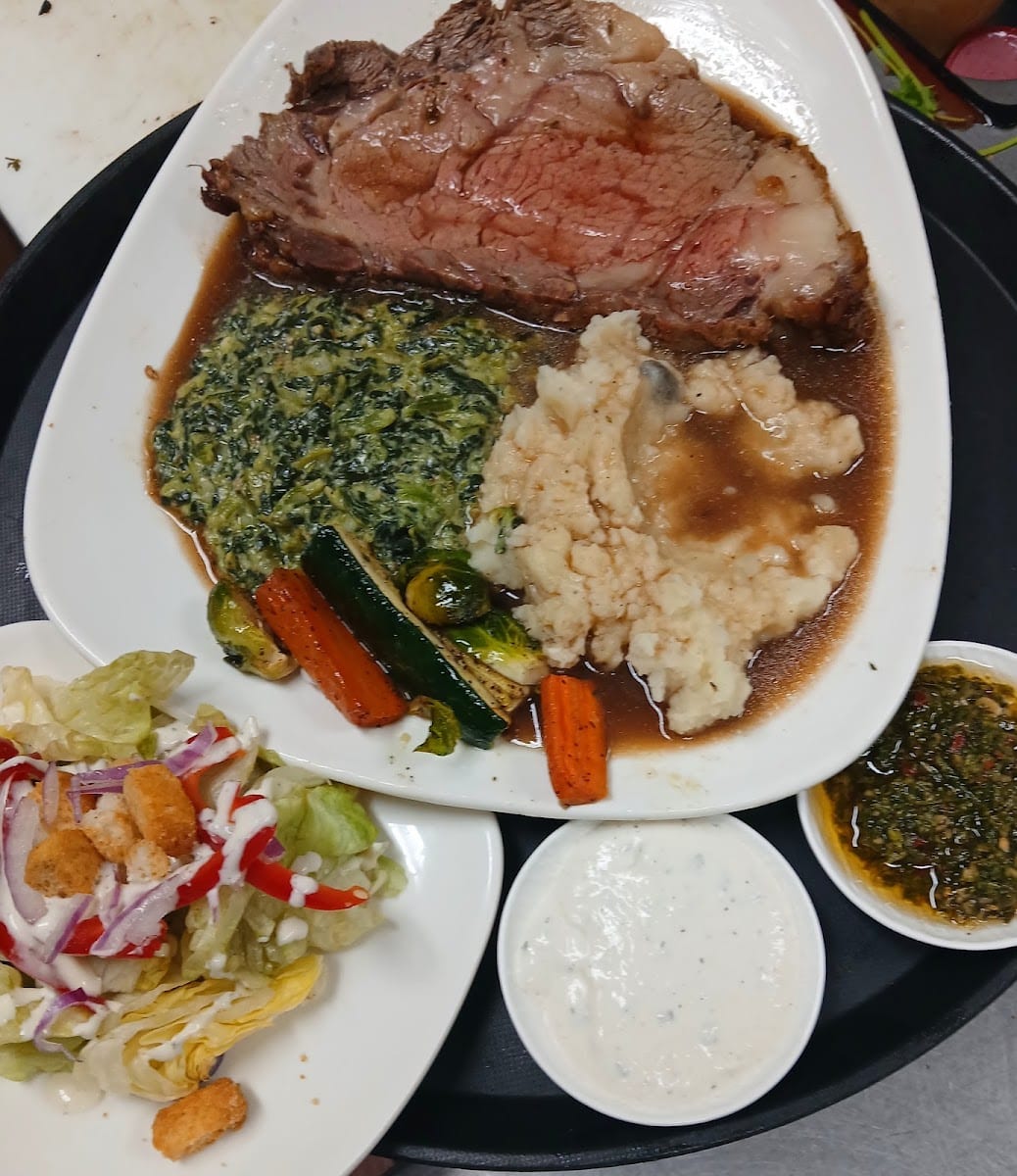 Goemon Izakaya Bar & Karaoke Lounge