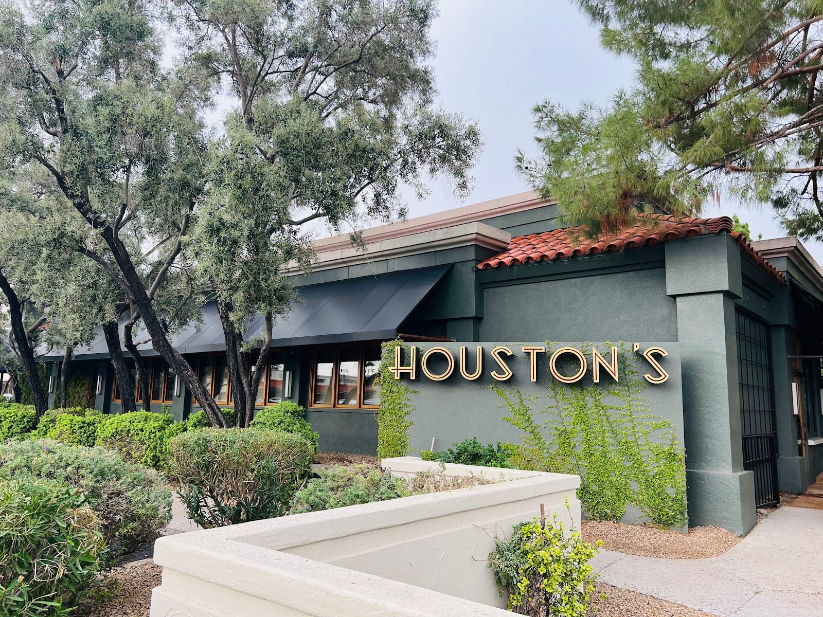 Houston's, photo 2