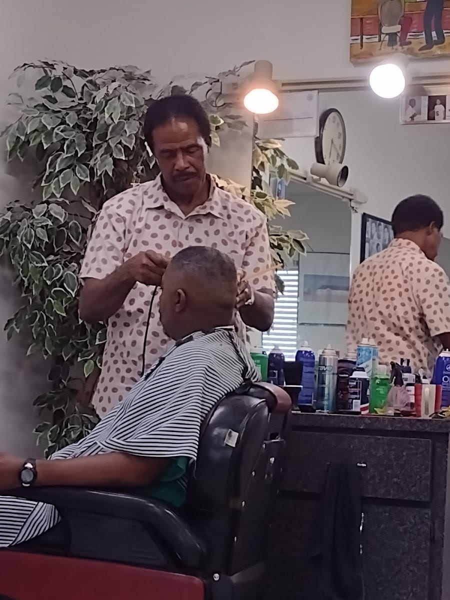 Scottie's Custom Cuts & Beauty, photo 2