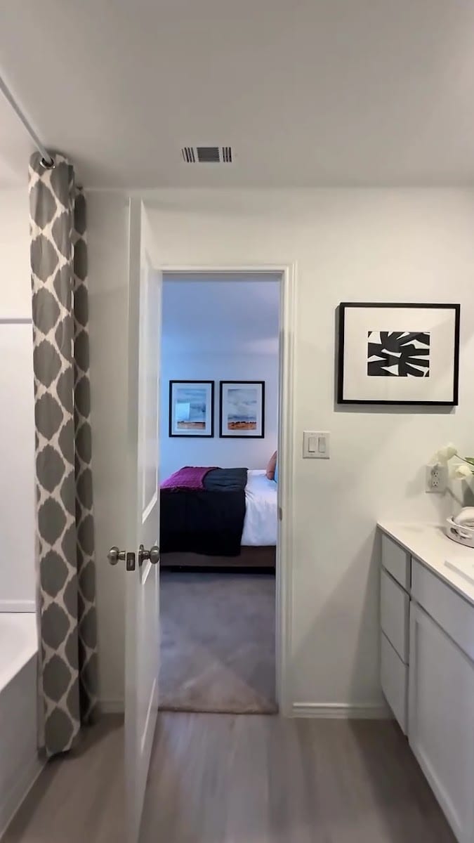 Luis Carreon, Realtor, photo 4