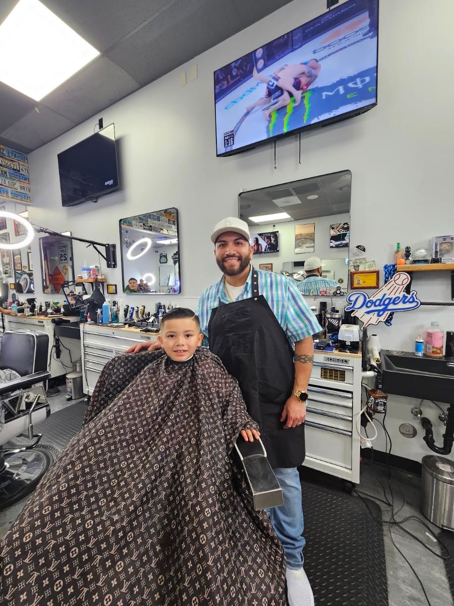The Barbers Garage, photo 3