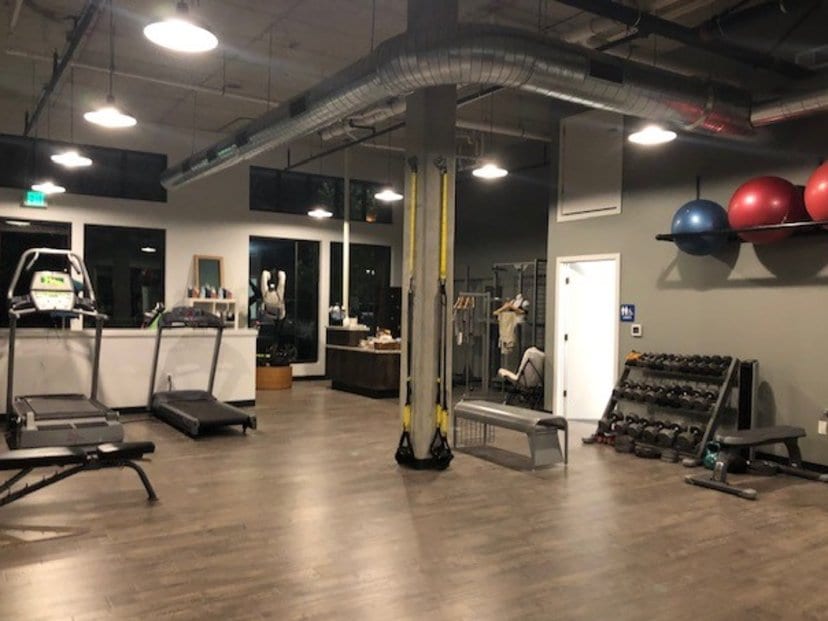 [DEFINE] Personal Trainer Fitness Studio and Barre Class Studio, photo 3