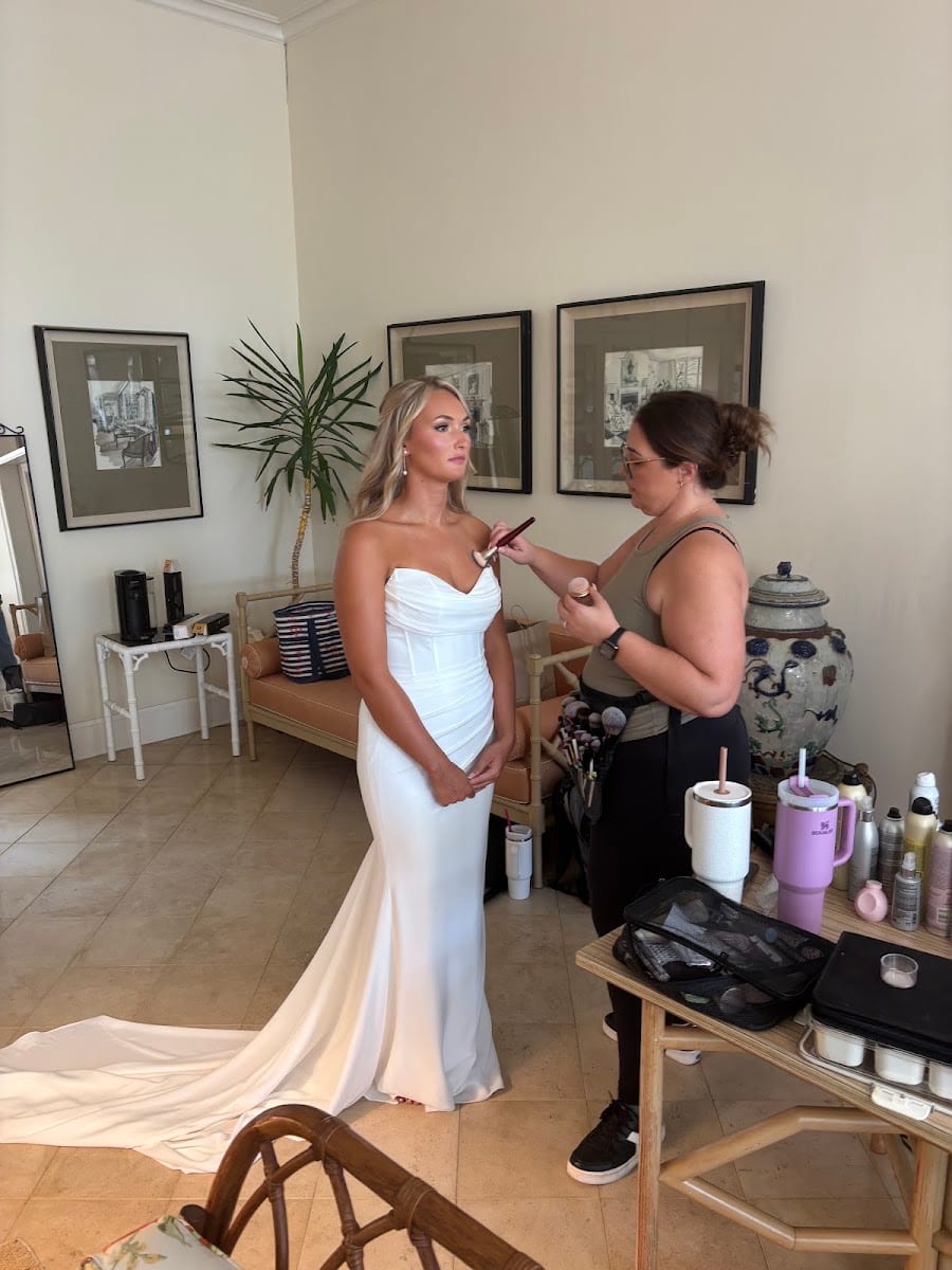 Warmth Spray Tan and Beauty Bar, photo 2