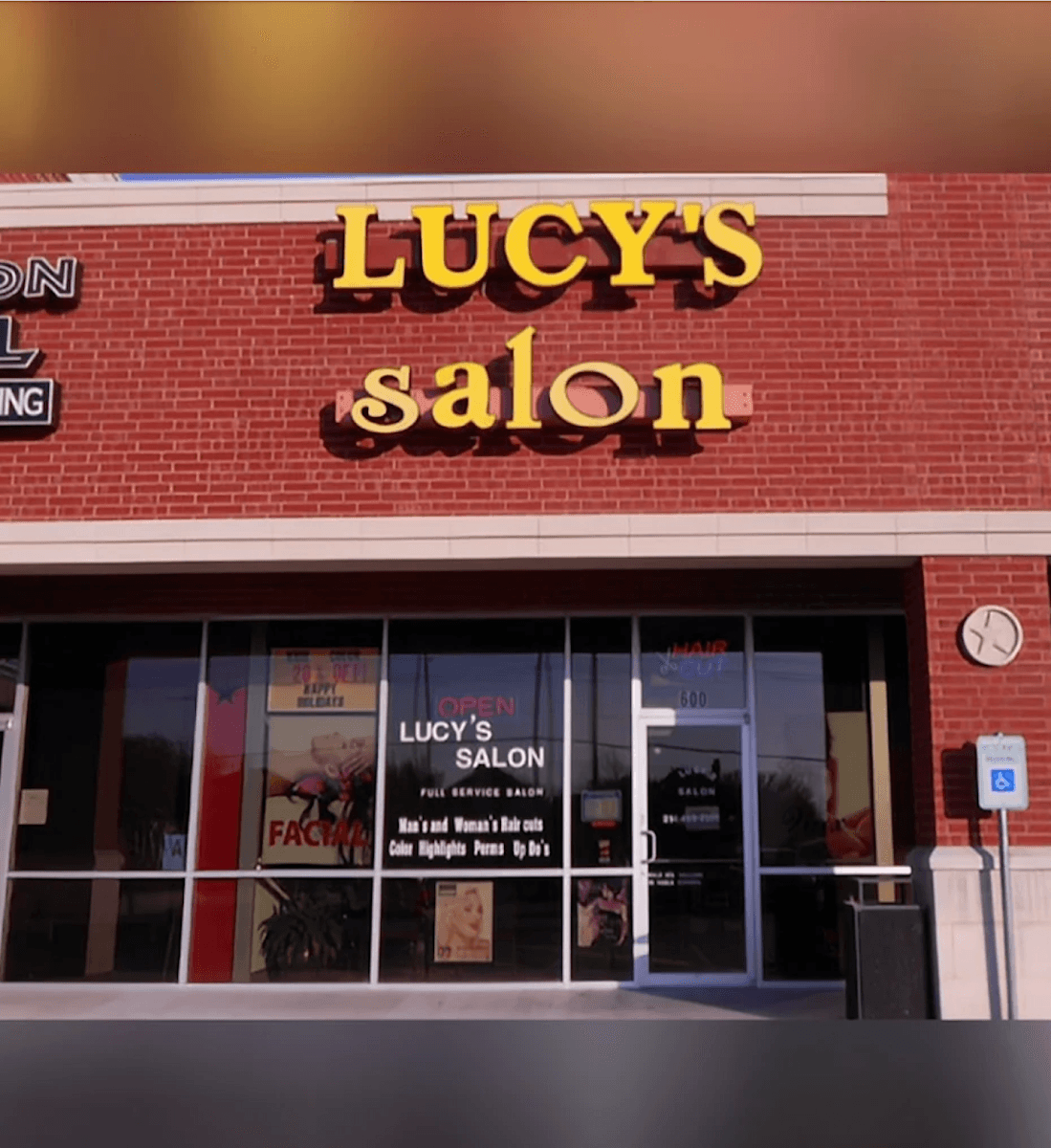 Lucy's Salon, photo 2
