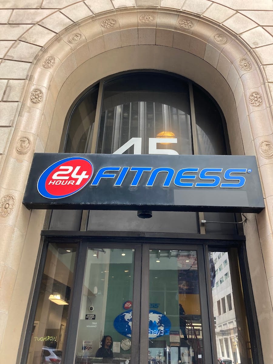 24 Hour Fitness