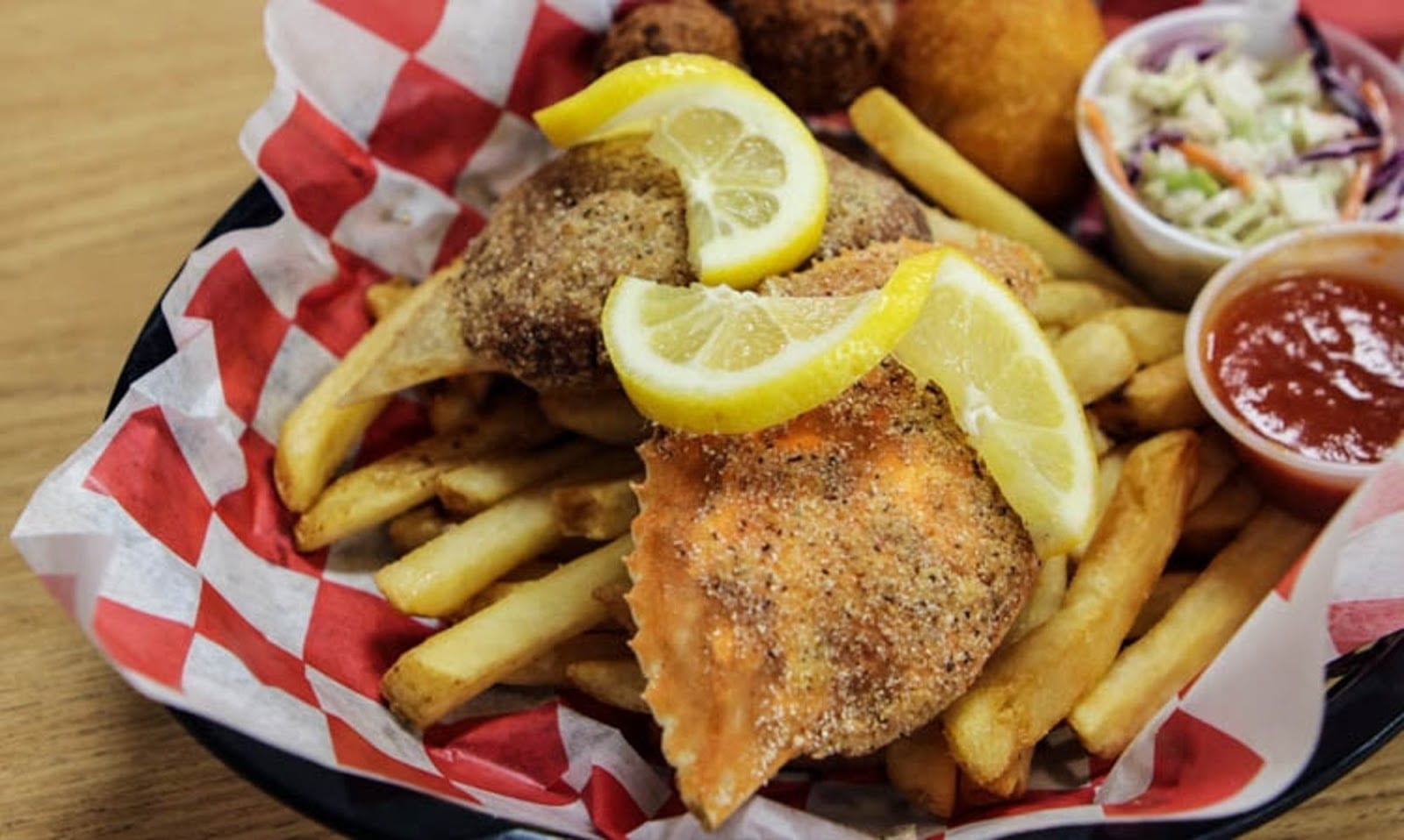 River Smith's Chicken & Catfish, photo 4