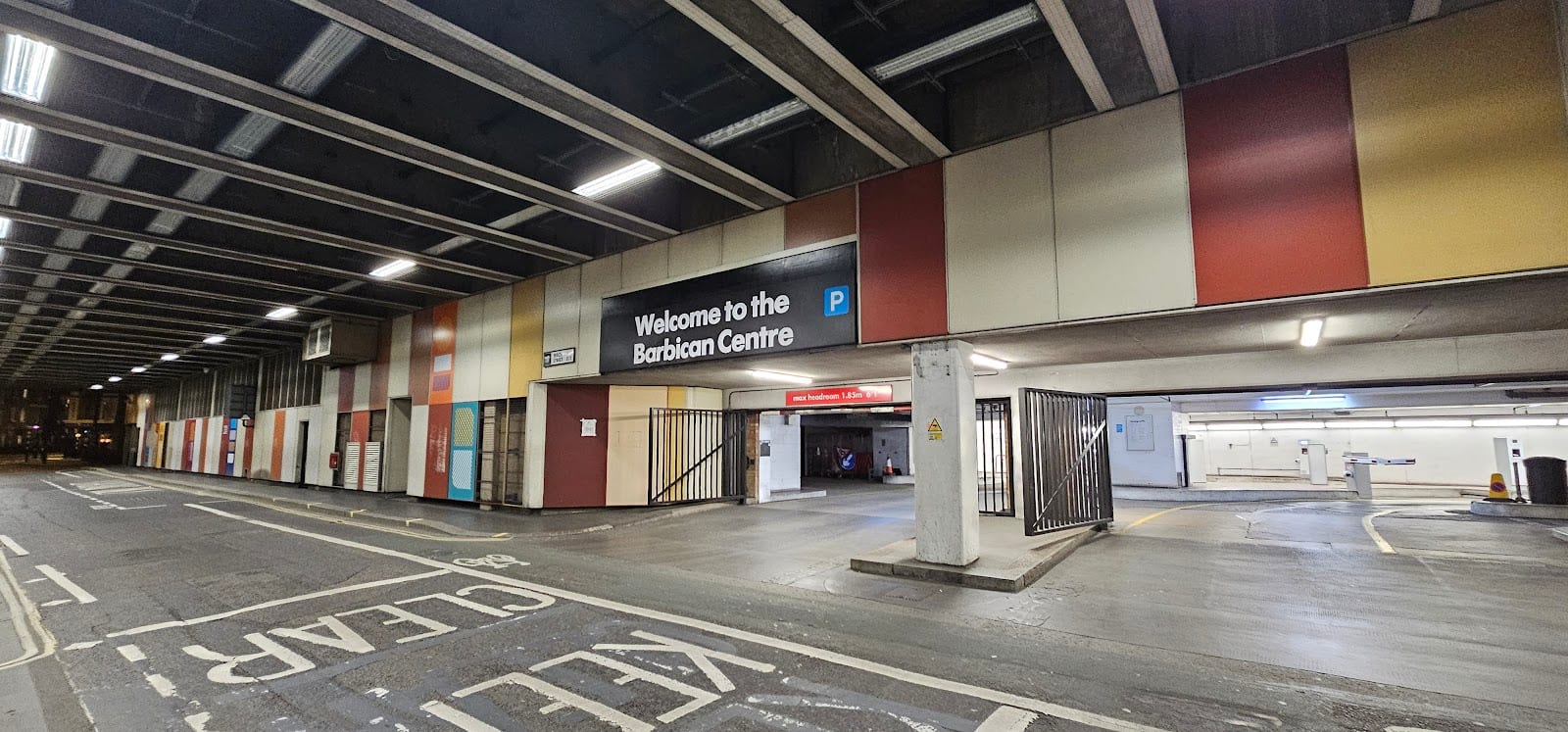 Barbican Car Park - Silk Street (Private), photo 2