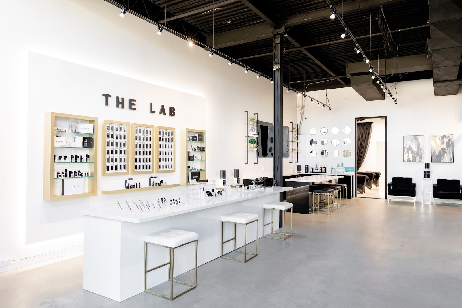 THE LASH SHOP