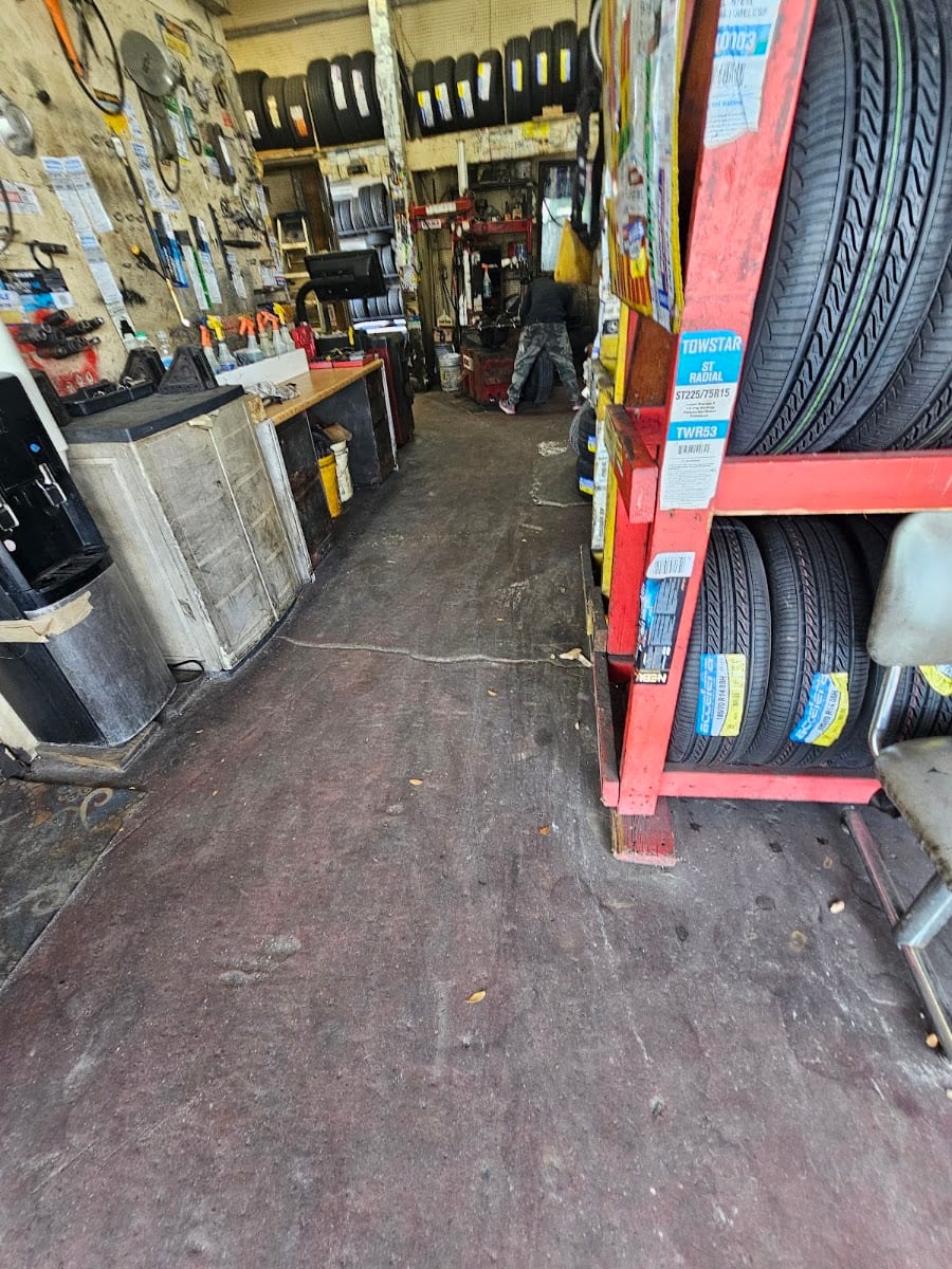 Brothers Tire (BT)