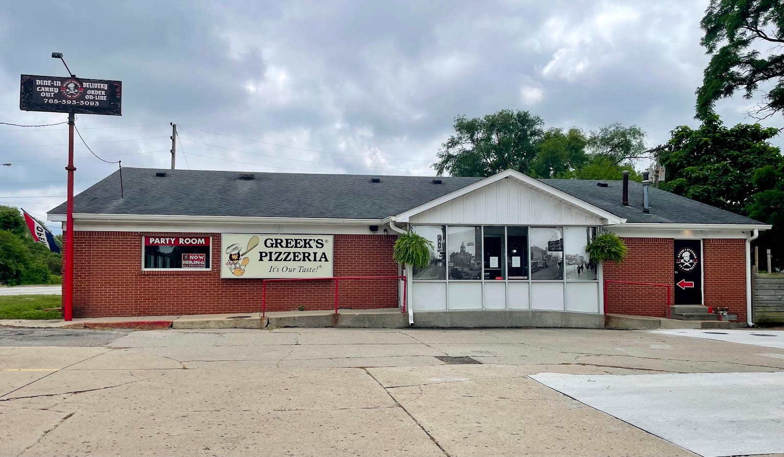 Greek's Pizzeria, photo 4