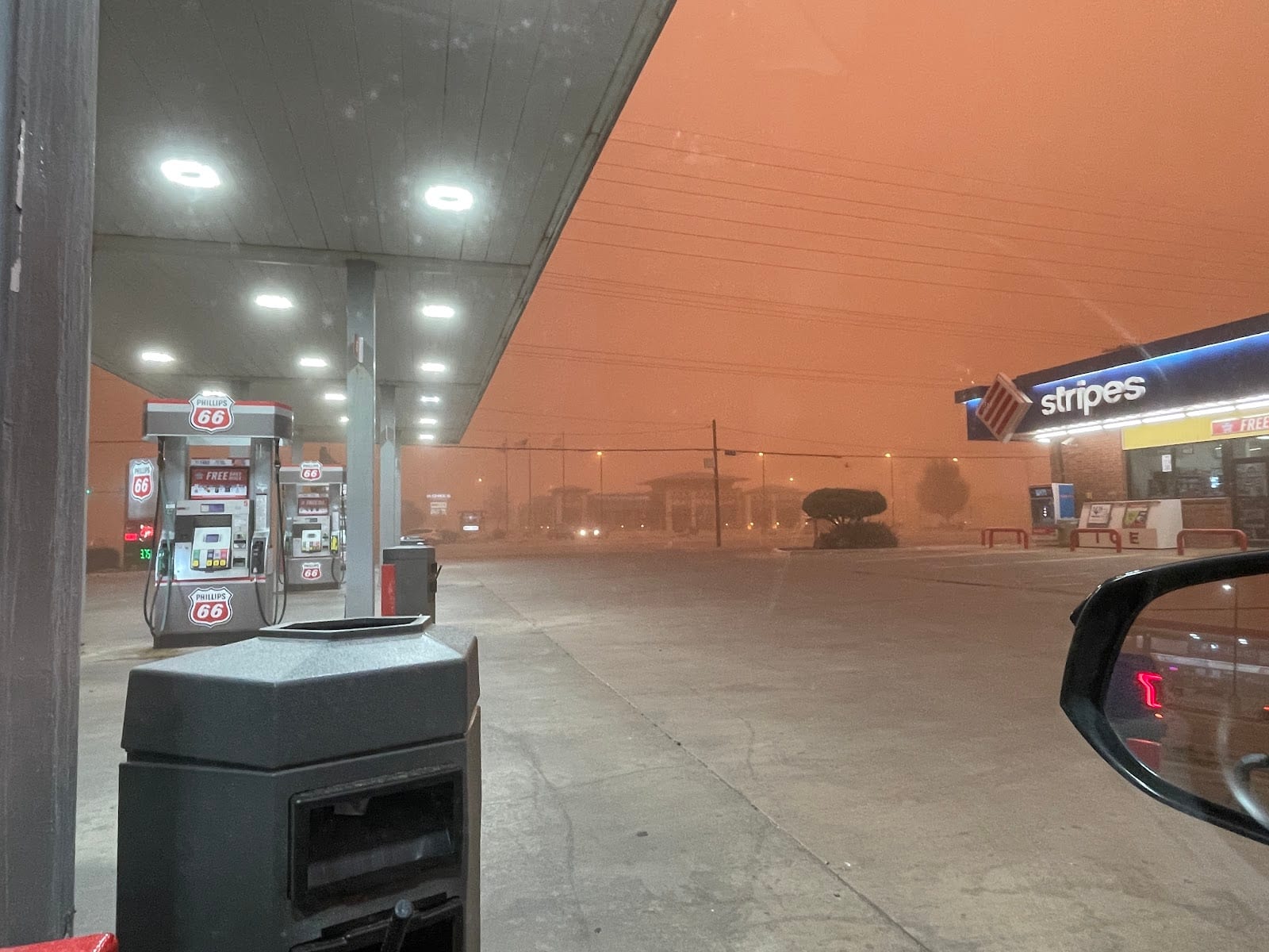 Phillips 66, photo 3