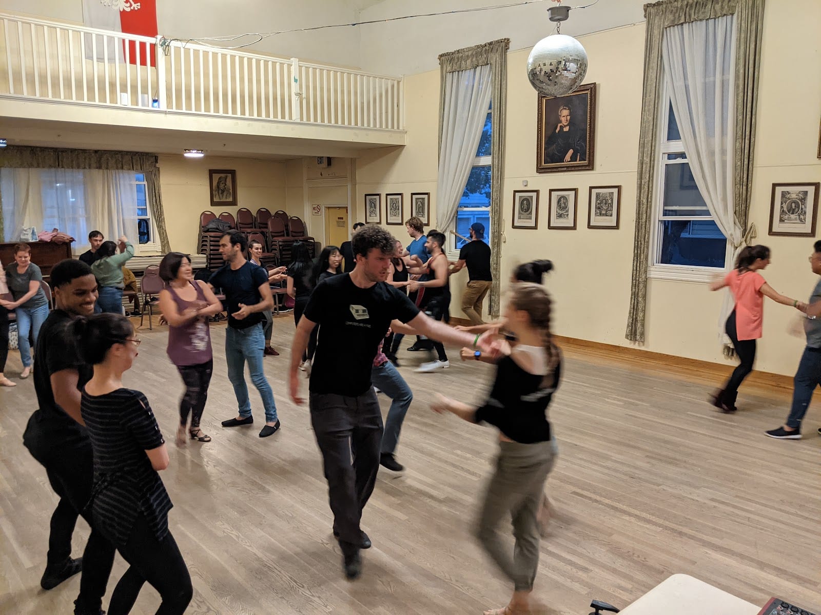 Mission City Swing, photo 2
