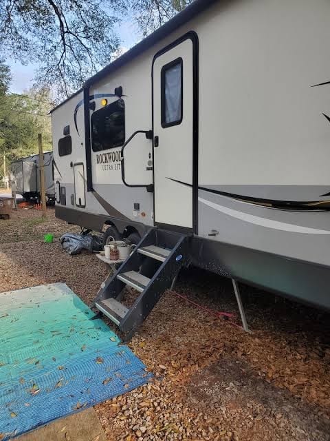 Elegant Escape, 4BR, Arcade Games ️, Stocked Kitchen, WiFi