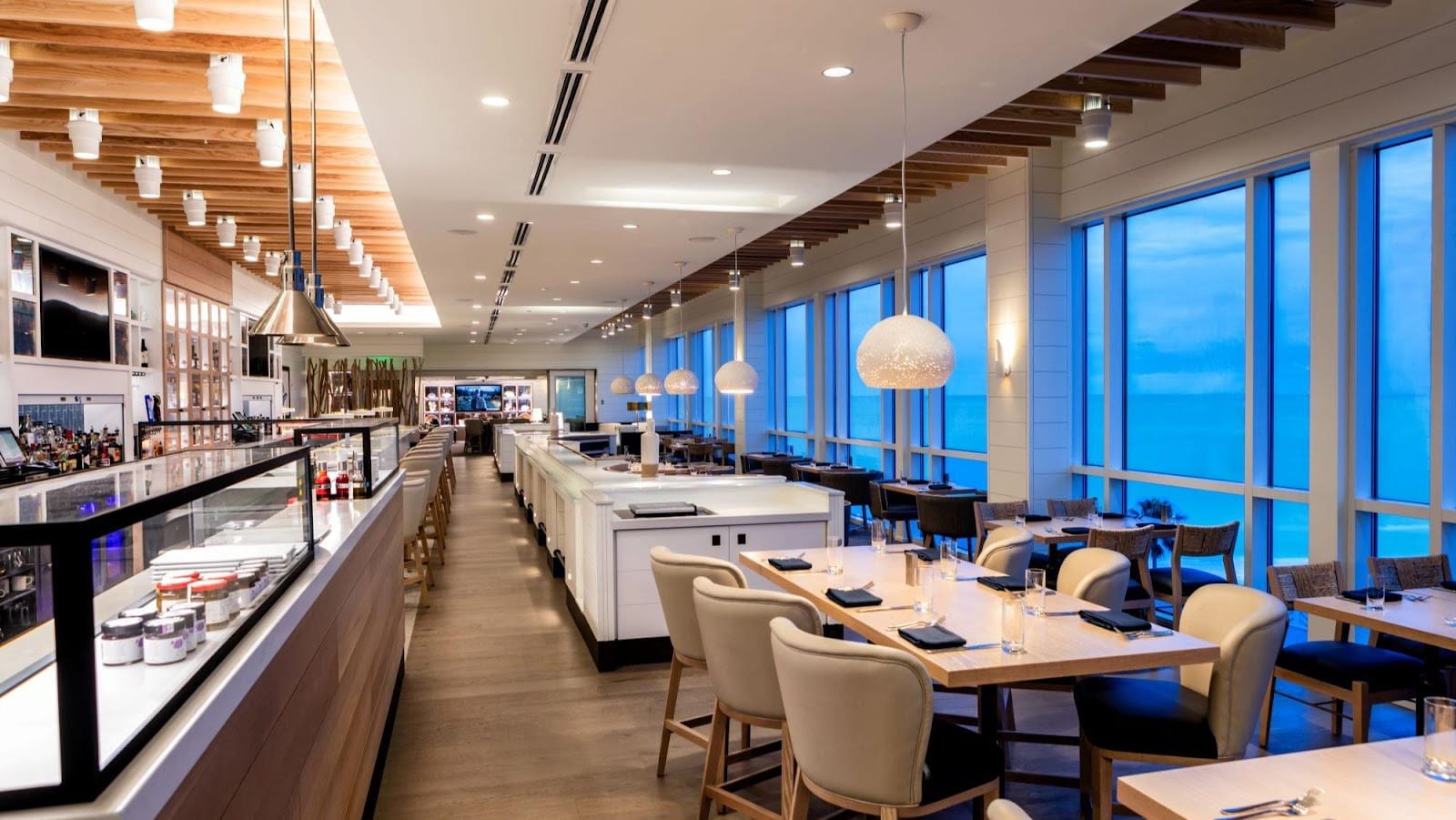 Drift Kitchen & Bar - Lido Beach Resort, photo 2