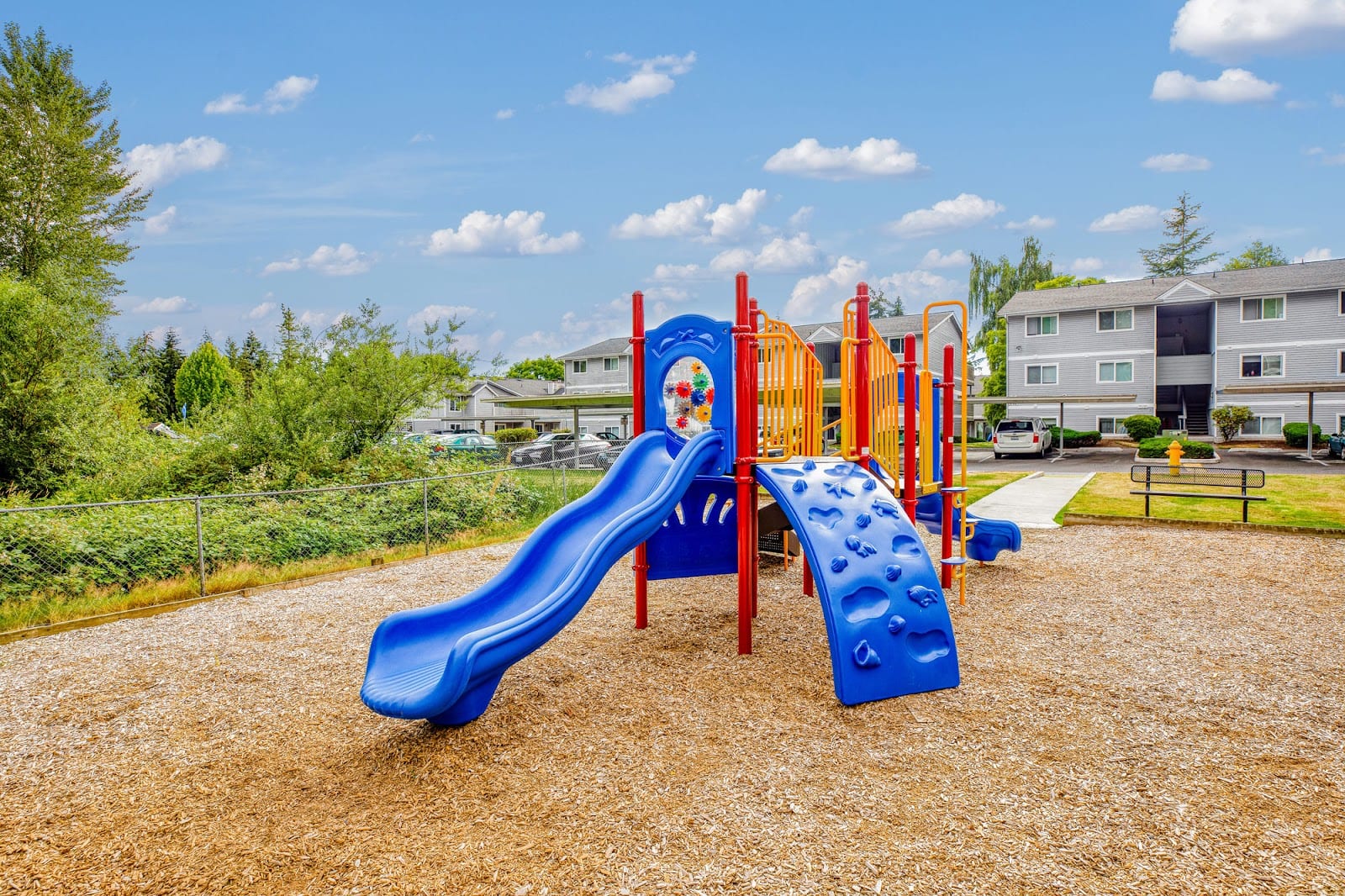 Crowne Pointe Apartments, photo 4
