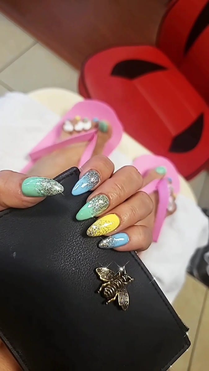 Essie Nails, photo 2