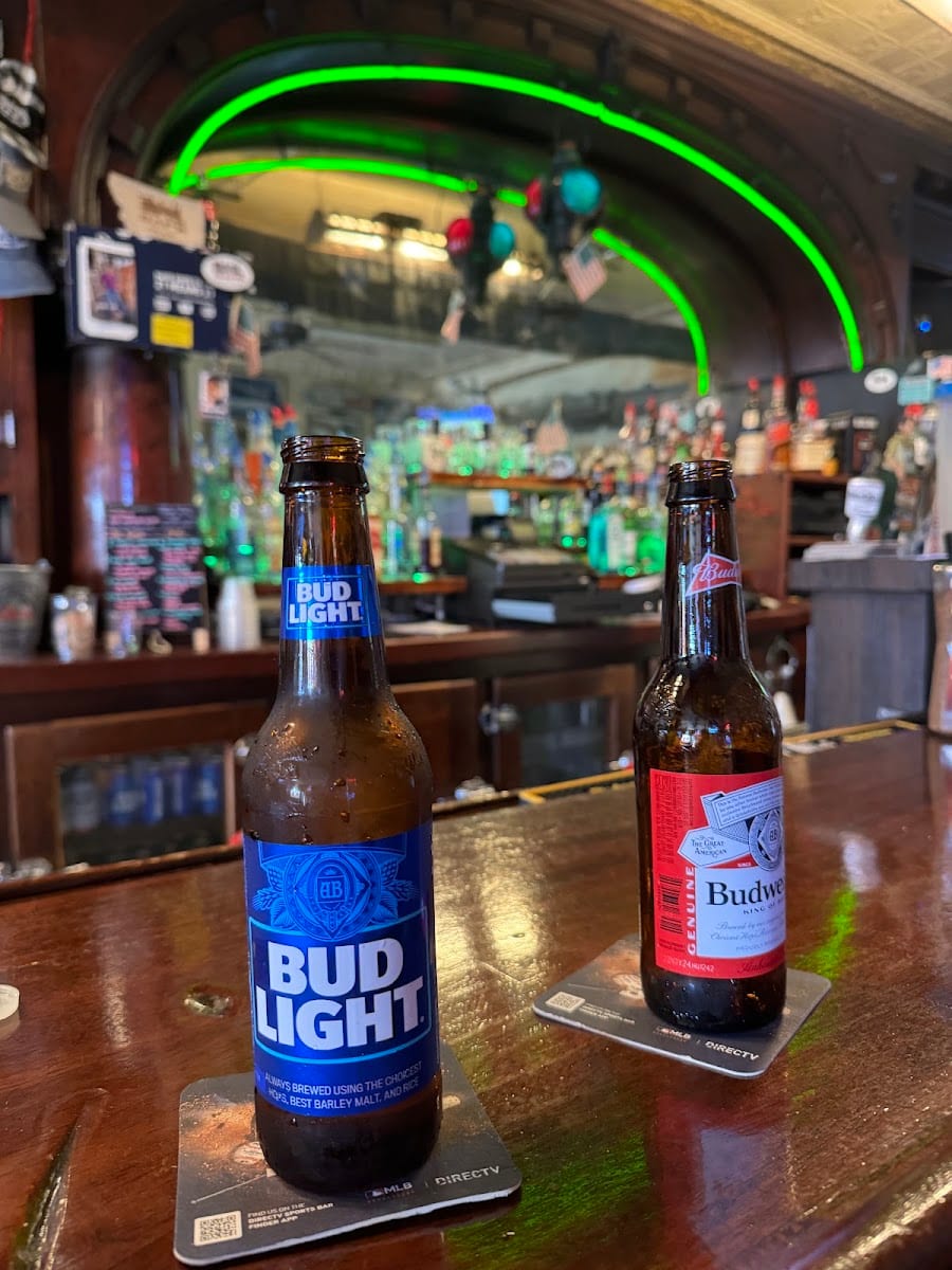 Hap's Bar