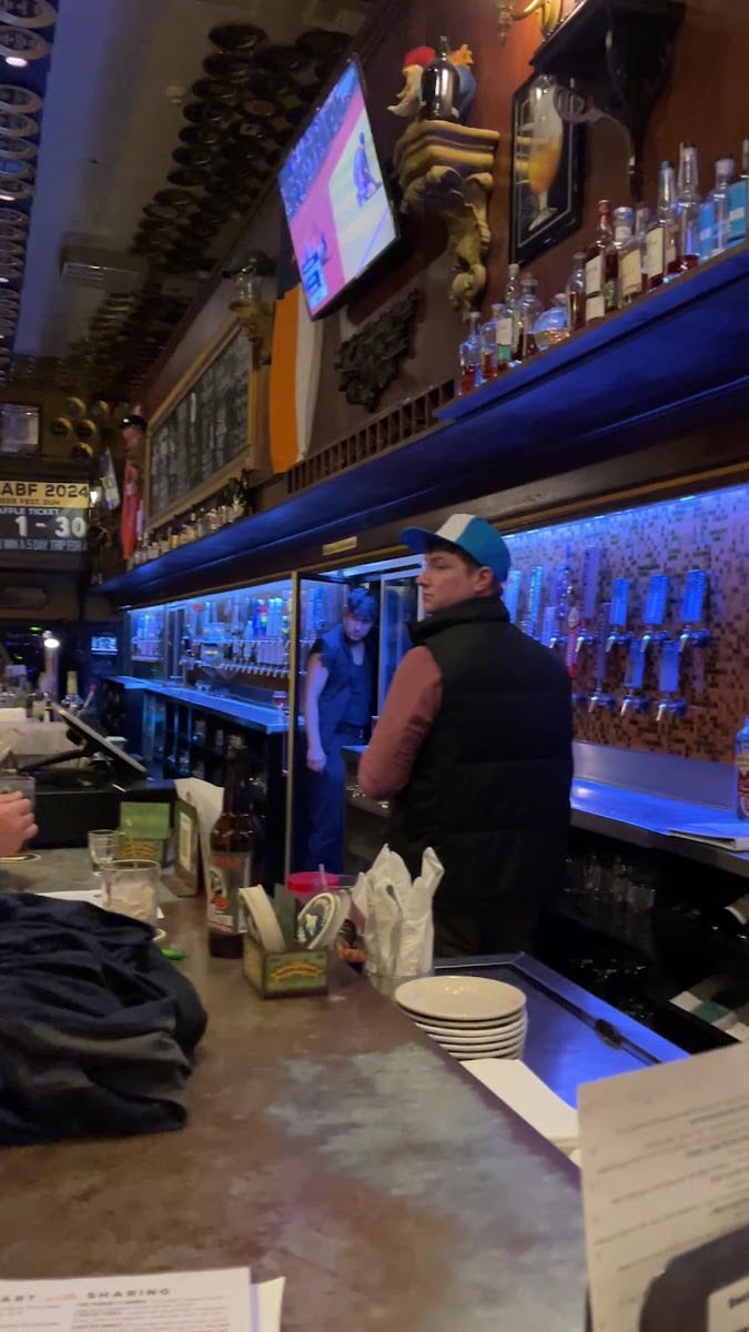 Flying Saucer Draught Emporium, photo 2
